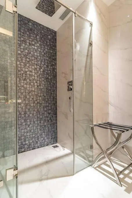The Rixx Boutique- Opera House- Smarttv65In - Pool Apartment Ho Chi Minh City Vietnam